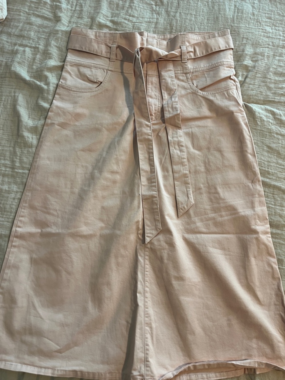 GAP Soft Blush Waistband Skirt with Subtle Stitching